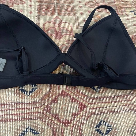 NWOT Triangl Bikini Top size small - Picture 3 of 3